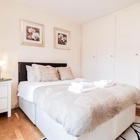 Gorgeous 2-Bedroom London Apartment 런던 외부 사진