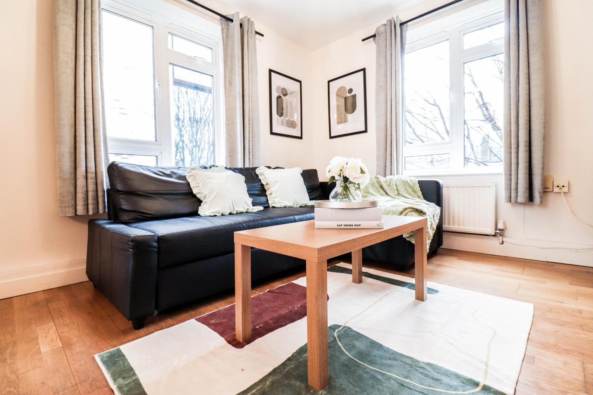 Gorgeous 2-Bedroom London Apartment 런던 외부 사진