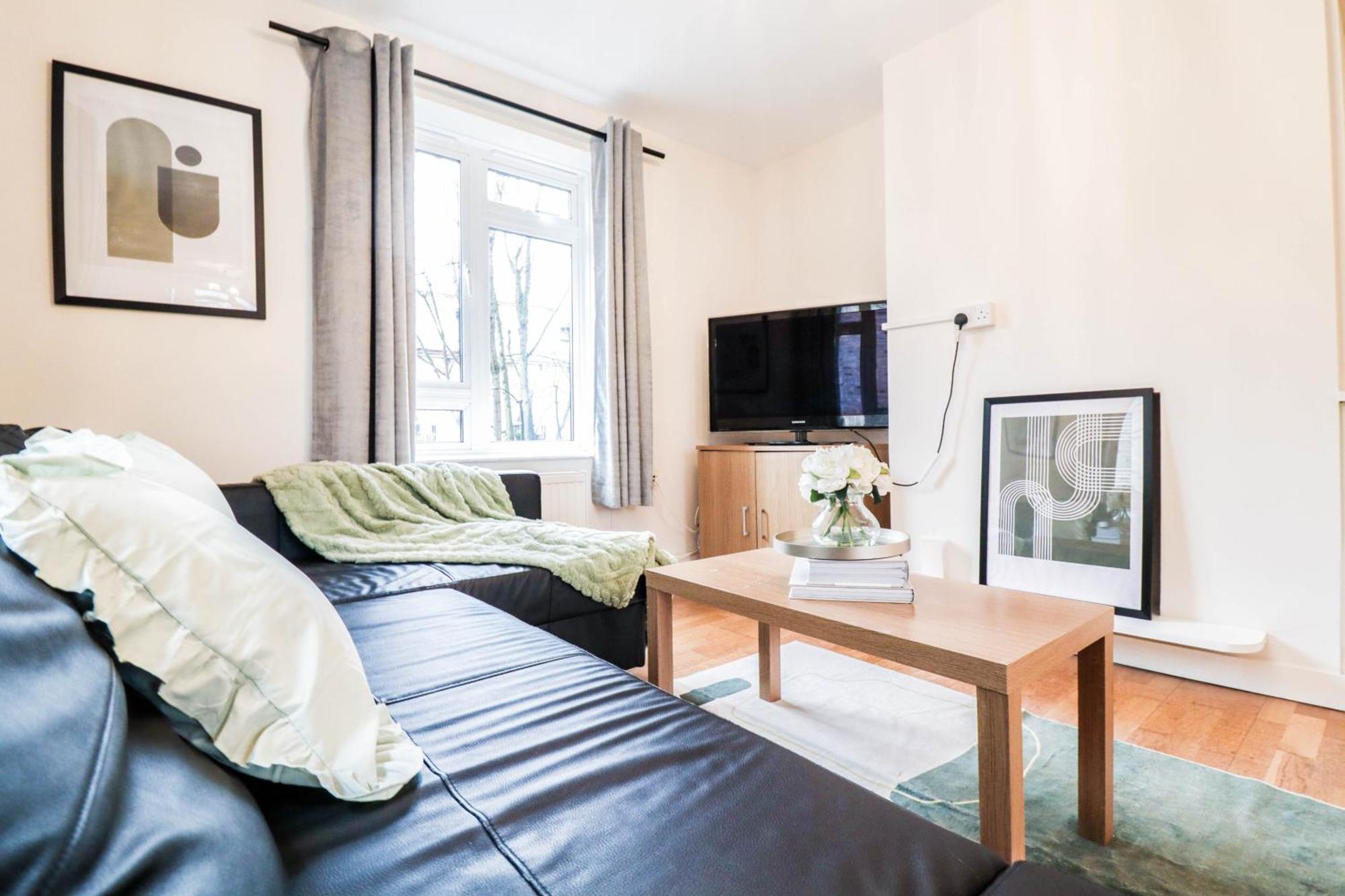 Gorgeous 2-Bedroom London Apartment 런던 외부 사진
